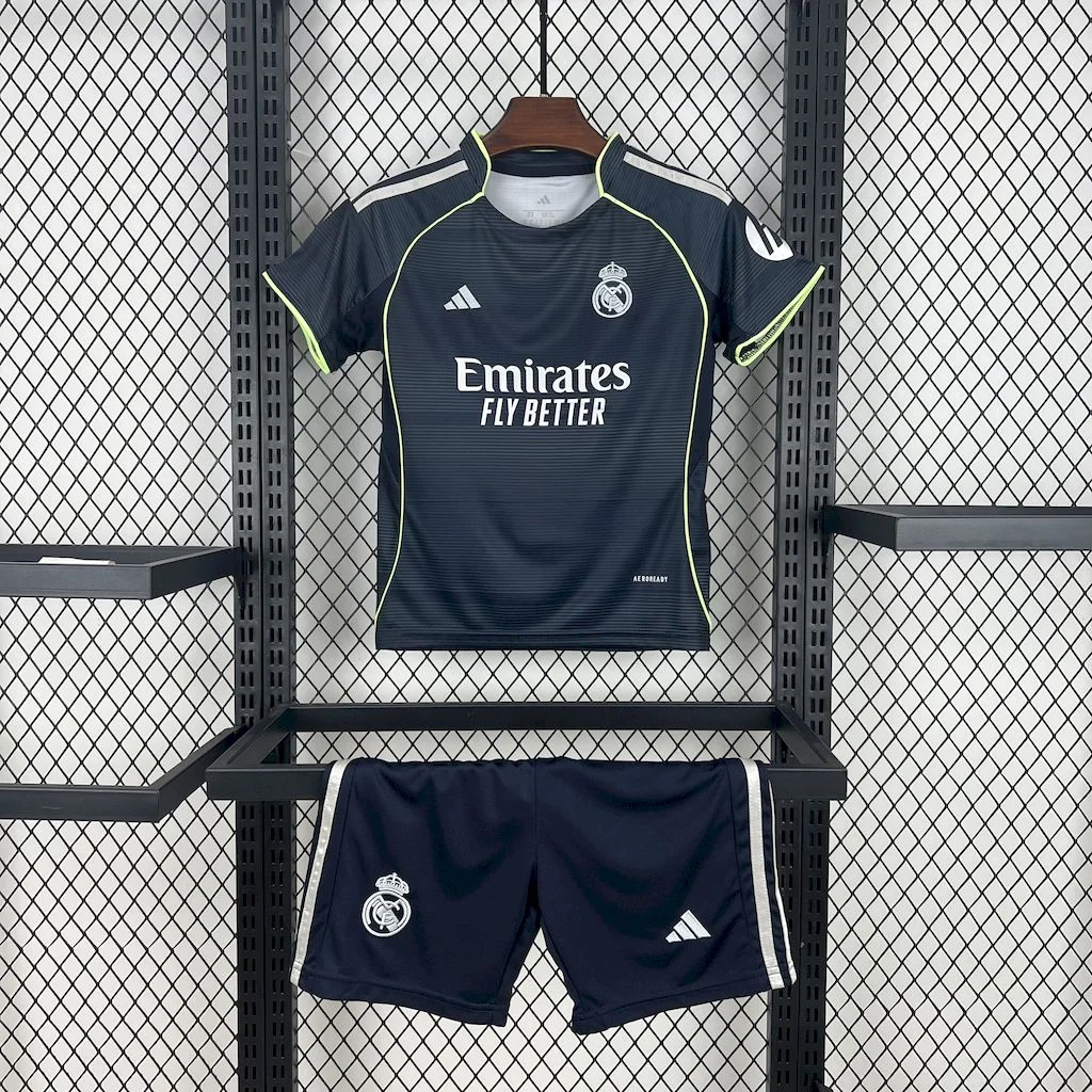 Real Madrid 25/26 Away Kit image 3